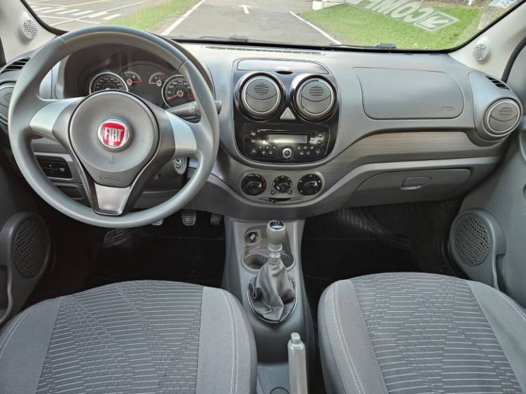 FIAT - PALIO - 2013/2014 - Cinza - R$ 39.900,00