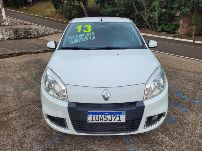 RENAULT - SANDERO - 2012/2013 - Branca - R$ 36.900,00